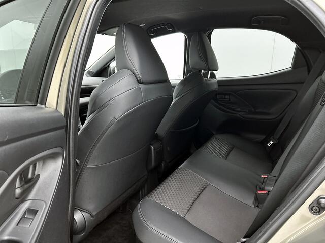 Toyota Yaris 1.5 Hybrid 130 Executive | Parkeersensoren | Climate control | Winterpakket | Dealeronderhouden |