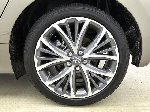 Toyota Yaris 1.5 Hybrid 130 Executive | Parkeersensoren | Climate control | Winterpakket | Dealeronderhouden |