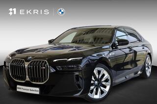 BMW 7-SERIE M760e xDrive | Head-Up Display | Panoramadak | Driving + Parking Ass. Professional 360 Camera | Bowers & Wilkins | Active Steering | Trekhaak