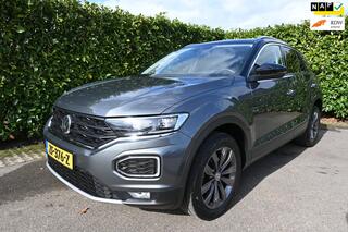 VOLKSWAGEN T-Roc 1.0 TSI Style. Origineel Nederlandse auto met NAP.