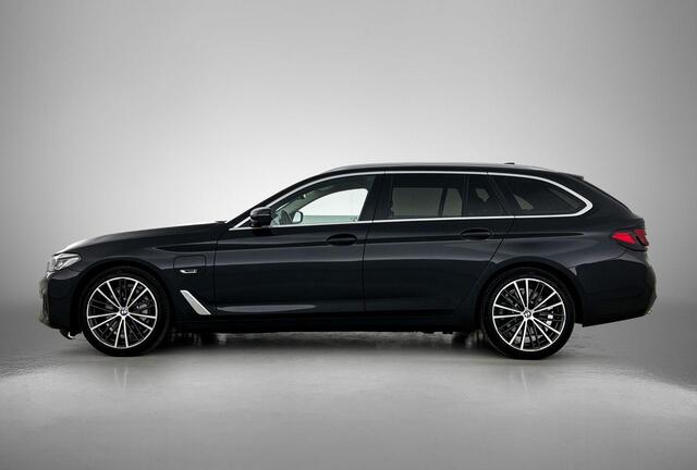 BMW 5-Serie 530e Business Edition Plus CAMERA | NAVI & CARPLAY | TREKHAAK | AD-CRUISE