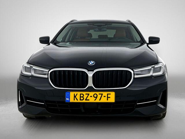 BMW 5-Serie 530e Business Edition Plus CAMERA | NAVI & CARPLAY | TREKHAAK | AD-CRUISE