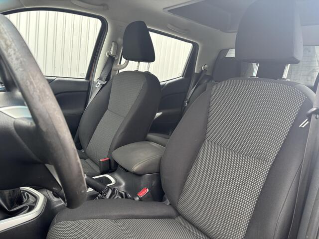 Nissan Navara 2.3 dCi Acenta DoubleCab Veth5PERSA/CCRUISE4WD