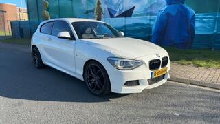 BMW 1-SERIE 116i Executive met nieuwe motor