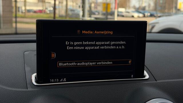 Audi A3 Limousine 1.0 TFSI Sport Lease Edition, Automaat, Camera, Cruise, Trekhaak