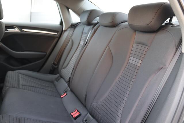 Audi A3 Limousine 1.0 TFSI Sport Lease Edition, Automaat, Camera, Cruise, Trekhaak