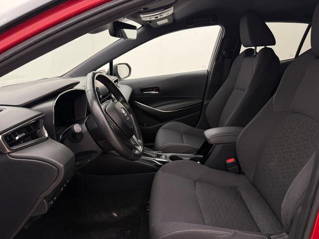 Toyota Corolla 1.8 Hybrid Active | Automaat | Adaptive cruise | Stuur & stoelverwarming | Head-up display | Camera | CarPlay