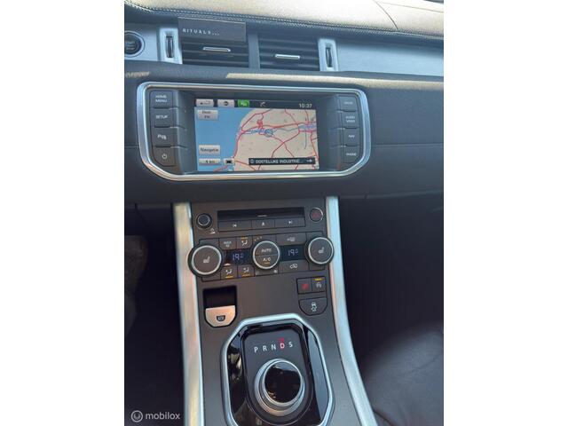 Land Rover Range ROVER EVOQUE 2.0 Si 4WD Dynamic pano leer