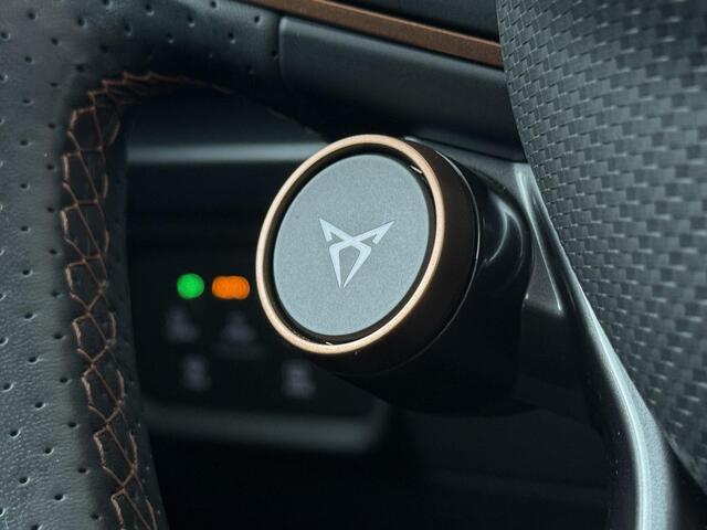Cupra Formentor 1.4 e-Hybrid VZ Performance | 245 PK | SoH 94% | Trekhaak | Panoramadak | Lederen kuipstoelen | Dodehoek detectie | Adaptive cruise control 