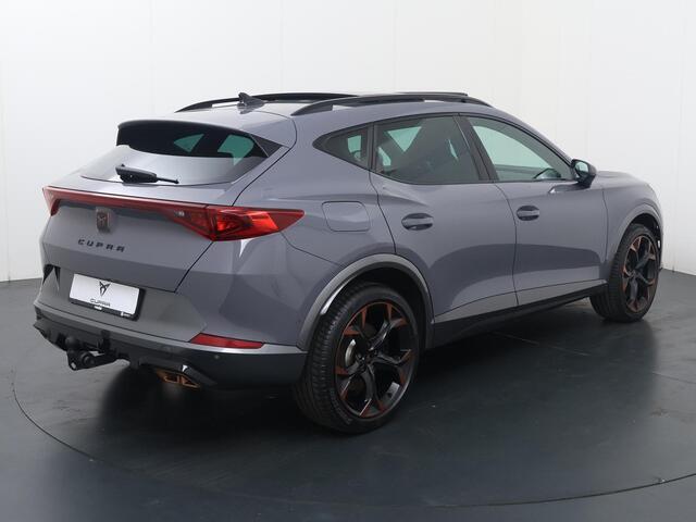 Cupra Formentor 1.4 e-Hybrid VZ Performance | 245 PK | SoH 94% | Trekhaak | Panoramadak | Lederen kuipstoelen | Dodehoek detectie | Adaptive cruise control 