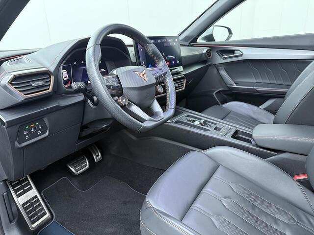 Cupra Formentor 1.4 e-Hybrid VZ Performance | 245 PK | SoH 94% | Trekhaak | Panoramadak | Lederen kuipstoelen | Dodehoek detectie | Adaptive cruise control 