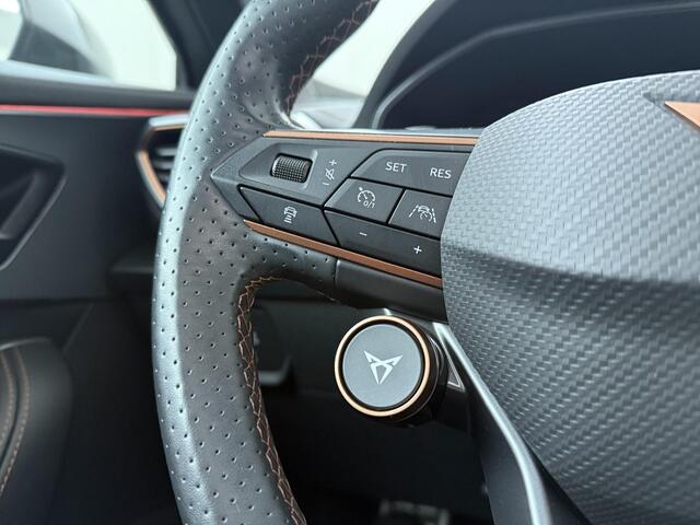 Cupra Formentor 1.4 e-Hybrid VZ Performance | 245 PK | SoH 94% | Trekhaak | Panoramadak | Lederen kuipstoelen | Dodehoek detectie | Adaptive cruise control 