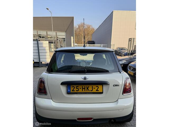 Mini ONE Mini 1.4 / BJ 2009 / Airco / Sport.Velgen / N.A.P