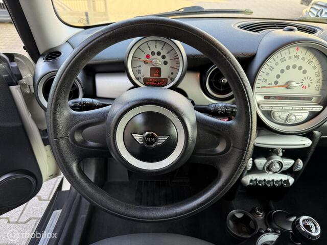 Mini ONE Mini 1.4 / BJ 2009 / Airco / Sport.Velgen / N.A.P