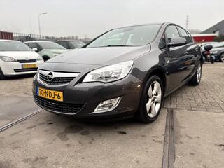 Opel Astra (2009 - 2015)