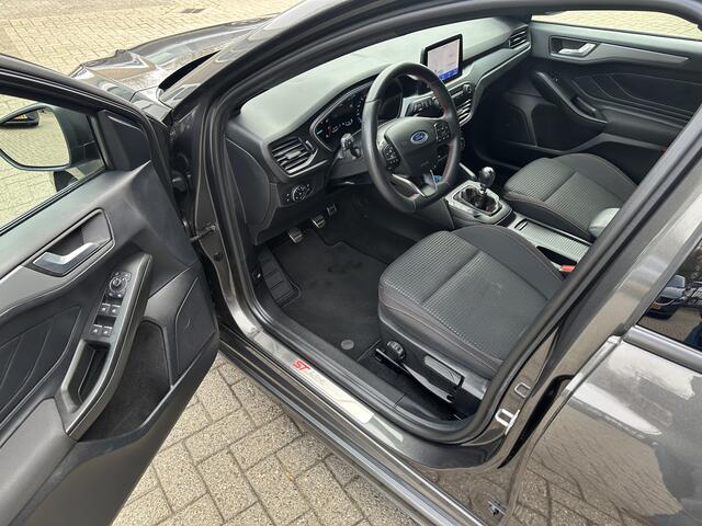 Ford Focus Wagon 1.0 EcoBoost Hybrid ST Line Style | Park Assist | Navi | Cruise | Lane assist