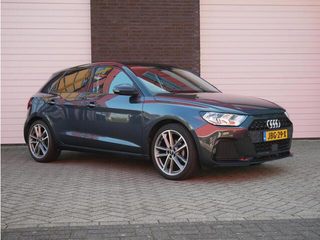Audi A1 Sportback S line 18'|Stoelverwarming| ACC| Carplay| Virtual
