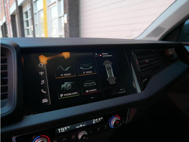 Audi A1 Sportback S line 18'|Stoelverwarming| ACC| Carplay| Virtual