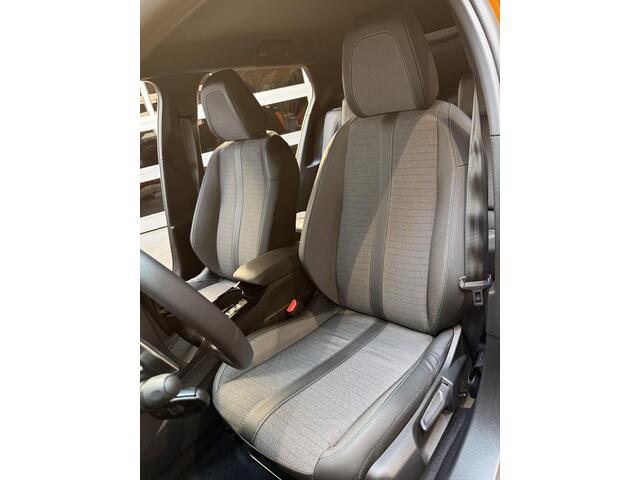 Peugeot 2008 1.2 PureTech Allure Automaat 