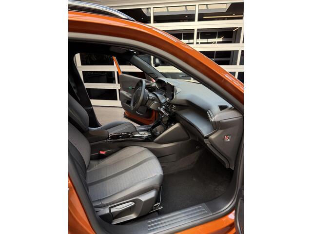Peugeot 2008 1.2 PureTech Allure Automaat 
