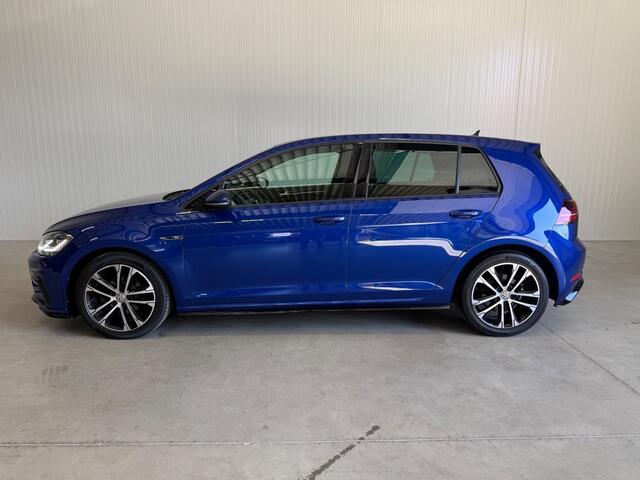 Volkswagen Golf 1.0 TSI Highline Business 3x R line