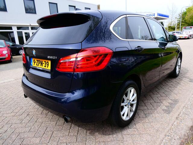 BMW 2-Serie Active Tourer 220i Exe Automaat 192pk Clima Cruise Navi PDC