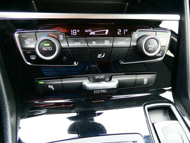 BMW 2-Serie Active Tourer 220i Exe Automaat 192pk Clima Cruise Navi PDC