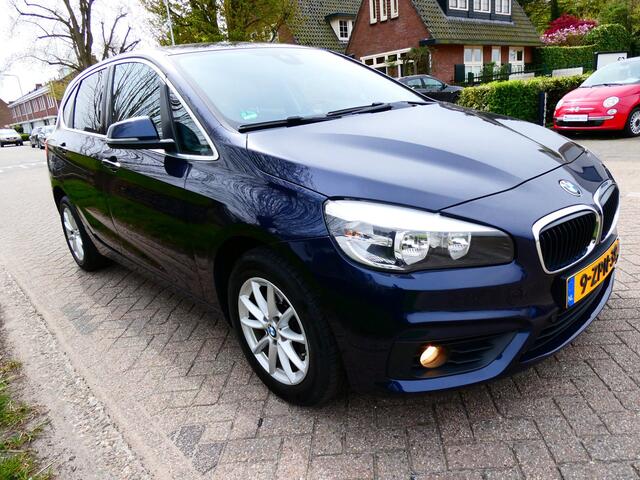 BMW 2-Serie Active Tourer 220i Exe Automaat 192pk Clima Cruise Navi PDC