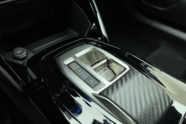 Peugeot E-2008 EV Allure Avantage 54 kWh 100% Elektrisch | Navigatie | Adaptive Cruise control | Camera voor en achter | Climate control | Keyless | Lichtmeta