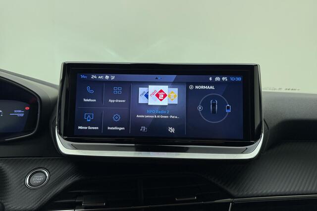 Peugeot E-2008 EV Allure Avantage 54 kWh 100% Elektrisch | Navigatie | Adaptive Cruise control | Camera voor en achter | Climate control | Keyless | Lichtmeta