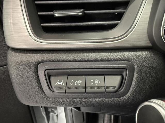 Renault Captur 1.3 TCe 140PK Intens Automaat / Carplay / Navigatie / Bovag Garantie