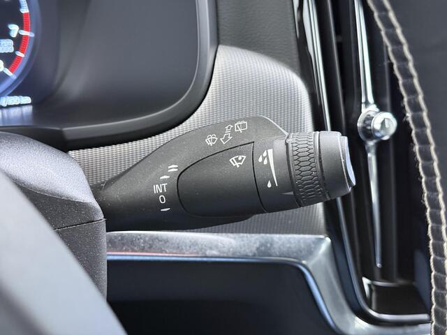 Volvo V90 2.0 T4 R-Design Trekhaak/AdaptiveCruise/BLIS etc.