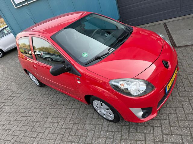 Renault Twingo 1.2-16V Authentique Airco Stuurbekr Nap In zeer nette staat incl nw Apk 24-07-2027