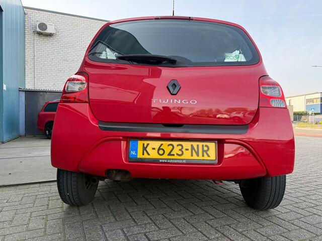 Renault Twingo 1.2-16V Authentique Airco Stuurbekr Nap In zeer nette staat incl nw Apk 24-07-2027