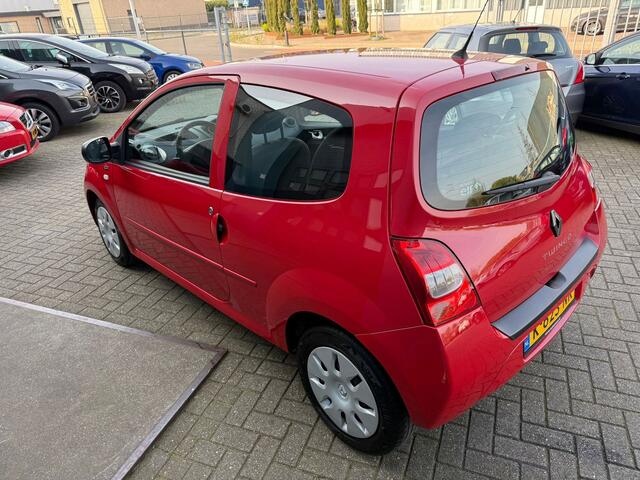 Renault Twingo 1.2-16V Authentique Airco Stuurbekr Nap In zeer nette staat incl nw Apk 24-07-2027
