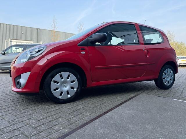 Renault Twingo 1.2-16V Authentique Airco Stuurbekr Nap In zeer nette staat incl nw Apk 24-07-2027