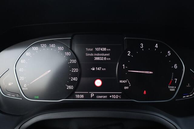 BMW 3-Serie Touring 318i High Executive Aut. | Zomer + Winterset | Full Led | Apple Car Play | Keurige staat | Dealeronderhouden |