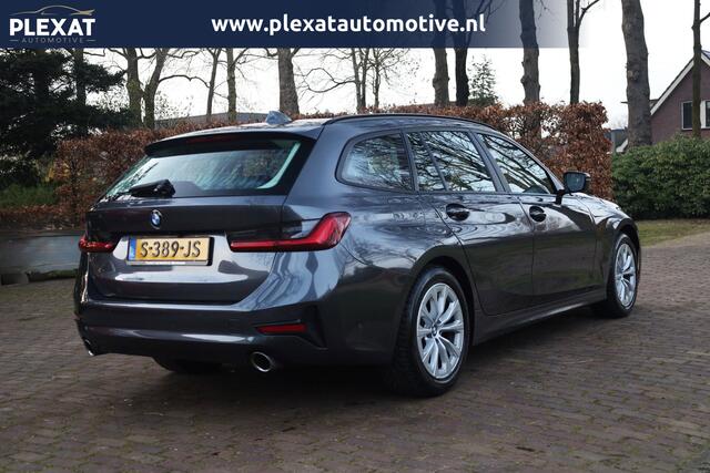BMW 3-Serie Touring 318i High Executive Aut. | Zomer + Winterset | Full Led | Apple Car Play | Keurige staat | Dealeronderhouden |
