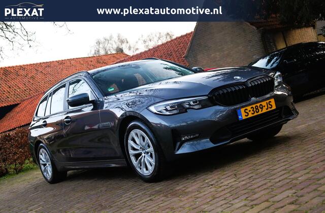 BMW 3-Serie Touring 318i High Executive Aut. | Zomer + Winterset | Full Led | Apple Car Play | Keurige staat | Dealeronderhouden |