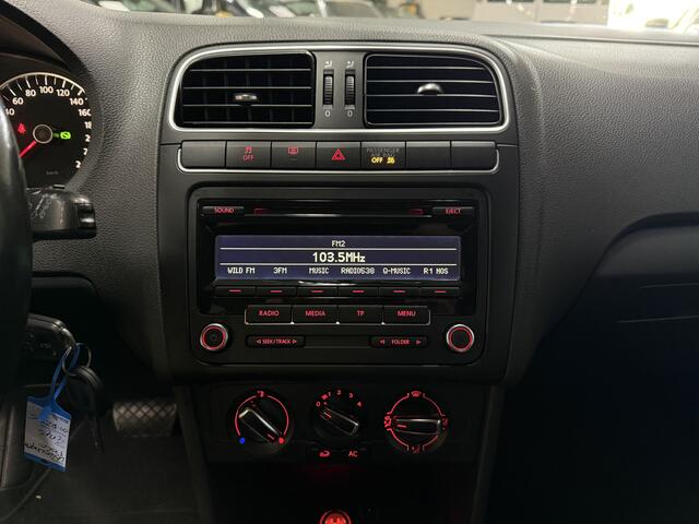 Volkswagen Polo 1.4-16V Comfortline // Autom. // Cruise // Airco // LM velgen 