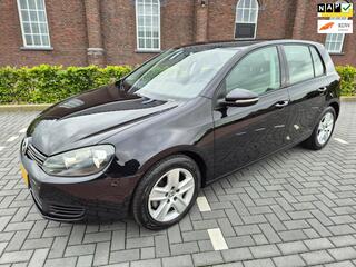 Volkswagen Golf VI