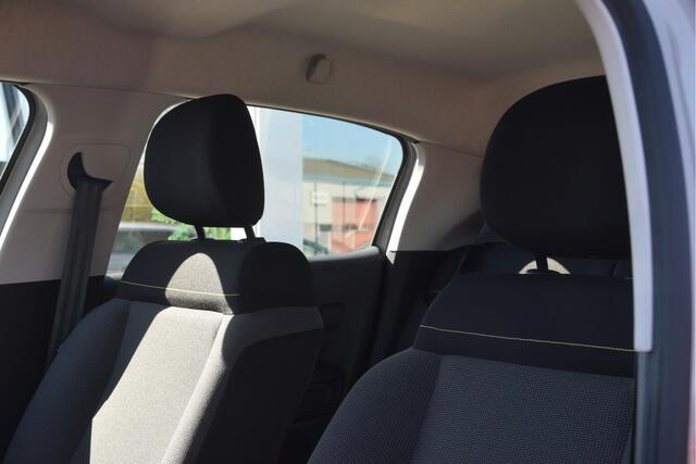 Citroen C3 1.2 PureTech C-Series Carplay | DAB | PDC | Clima | Bluetooth | Cruise | Navi