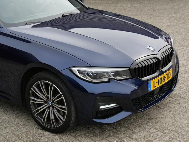 BMW 3-Serie TOURING 330e xDRIVE HIGH EXECUTIVE/ M-SPORT/ PANORAMADAK/ COPILOT PACK/ H&K AUDIO/ TREKHAAK