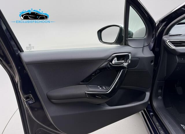 Peugeot 208 1.2 PureTech Blue Lease Allure WINTERSET/GOED-ONDERHOUDEN/NAVI