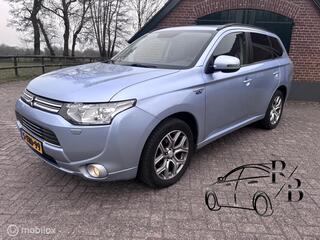 MITSUBISHI OUTLANDER 2.0 PHEV Instyle+ AUTOMAAT OPENDAK LEER