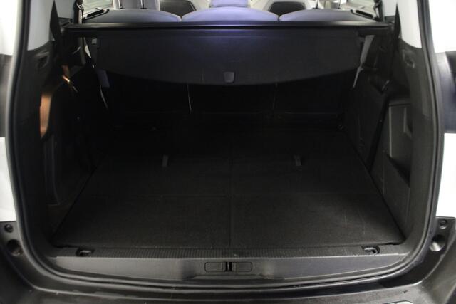 Peugeot 5008 1.2 PureTech Allure |Camera|Navi|