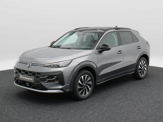 VOLKSWAGEN T-Roc Life First Edition 1.5 eTSI 116 PK | Trekhaak | Stoel- & Stuurverwarming | Carplay | Camera |