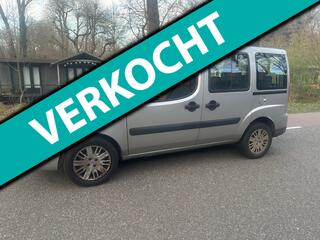 FIAT DOBLO 1.4 Family 7 PERSOONS AIRCO 2 SCHUIFDEUREN