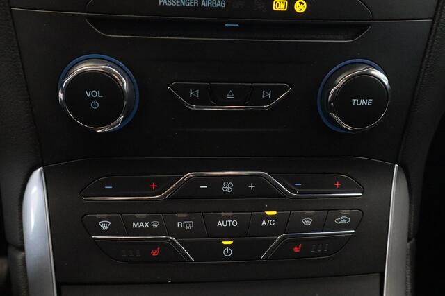 Ford S-MAX 1.5 Titanium 7p. Cruise/Climate Navi PDC Elekt. Stoelen NAP