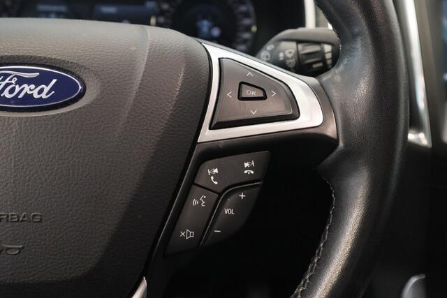 Ford S-MAX 1.5 Titanium 7p. Cruise/Climate Navi PDC Elekt. Stoelen NAP
